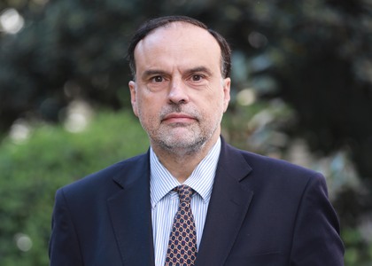 Enrique-Navarro-Facultad-Derecho-Universidad-Finis-Terrae-T13-Radio-por-el-trabajo-de-la-comision-de-armonizacion-teaser_16a81b684c22d8e6e2b2ddff7c6904c1