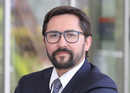 Alejandro-Leiva-Facultad-Derecho-Universidad-Finis-Terrae-comision-Constitucion-Senado-proyecto-ley-indulto-amnistia-detenidos-estallido-social-teaserjpg_-_copia_e96a4374bb73dbe5fd72