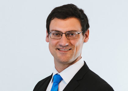 Profesor-Javier-Sanchez-Burgos-Radio-Biobio-Miel-Gibson-demanda-MEl-Gibson-Facultad-Derecho-Universidad-Finis-Terrae-teaser_449f1f7b6f6322ec8113593aec4c18a6