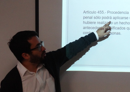 Defensoria-Penal-Publica-capacita-alumnos-Clinica-_Juridica-Penal-Universidad-Finis-Terrae-Facultad-Derecho-curadores-ad-litem-teaser_f6b3de3996a5a3af6ca6dcfba45d9993