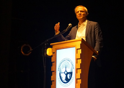 kast_en_uft_teaser_3bb27a560b9a5eac8da893e96d1667de