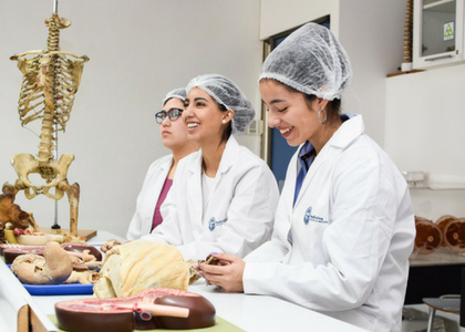 taller-de-medicina-invierno-2018-uft-foto-chica_b0efa2042dbd055fa6f01df0cf615839