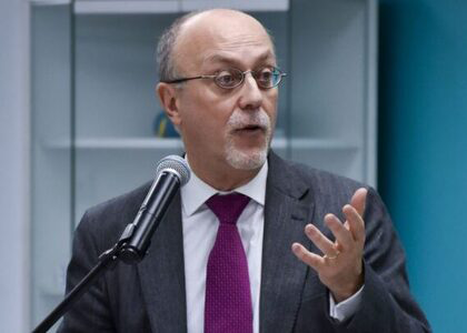 Profesor-Universidad-Valencia-Carlos-Esplugues