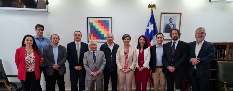 cup-salud-ministra-principal_09a1f35de464aada6518606cf067e17e