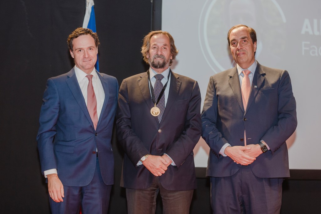 15_Alberto_Dougnac-_Fac_Medicina