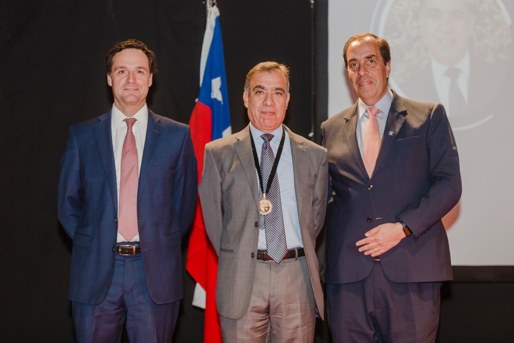 6_Roberto_Vega-_Fac_Economa_y_Negocios