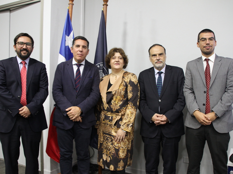 Clase-magistral-Universidad-Salamanca-Pedro-Nevado-Batalla-Inauguracion-Magister-Derecho-Publico-Facultad-Derecho-Universidad-Finis-Terrae-galeria-5