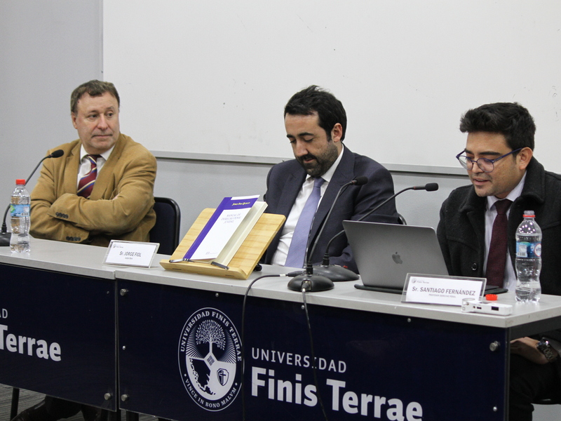 Facultad-Derecho-Universidad-Finis-Terrae-libro-Manual-Derecho-Penal-Juvenil-libro-abogado-Jorge-Fiol-Quinlan-galeria-3