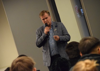 holger-paulmann-teaser_46e8ccf006ae239efae6da787cf64c13