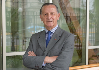 Cnnchile-ultima-mirada-bernardo-castro-Facultad-Derecho-Universidad-Finis-Terrae-gestion-de-desastres-socavones-lluvias-terremotos-incendios-experto-ONU-teaser