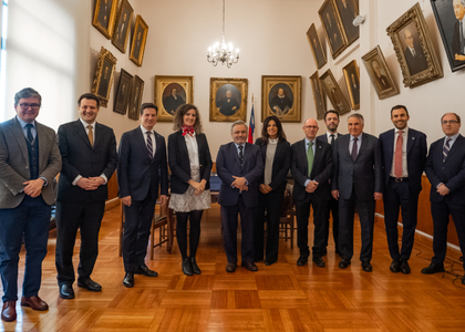 Decano-Ignacio-Covarrubias-Facultad-Derecho-Universidad-Finis-Terrae-Comision-Venecia-proceso-constituyente-nueva-constitucion-teaser