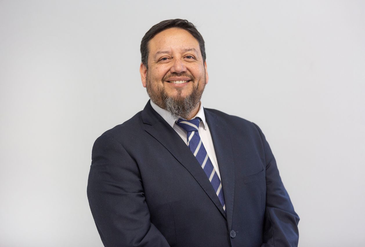 Luis Lino Esc Ingenieria Civil Industrial