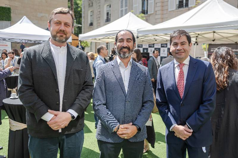 César Chávez-seminario finis online