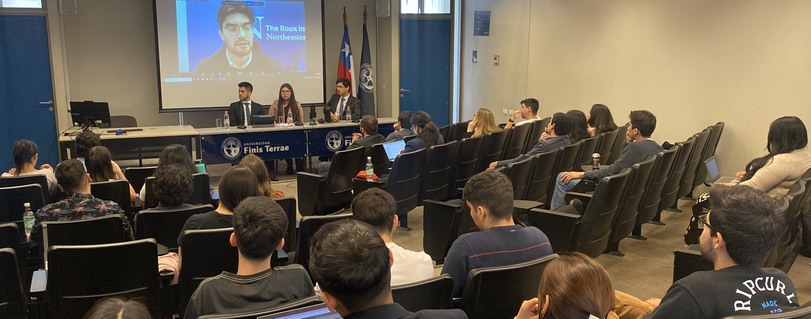 Jose-Pablo-Spencer-CEO-Videsk-Andres-Leiva-Charla-Egresados-vida-profesional-insercion-laboral-principal