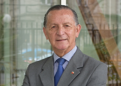 El-Tipografo-Bernardo-Castro-Chile-incendios-forestales-Region-Ohiggins-Maule-Facultad-Derecho-Universidad-Finis-Terrae-teaser