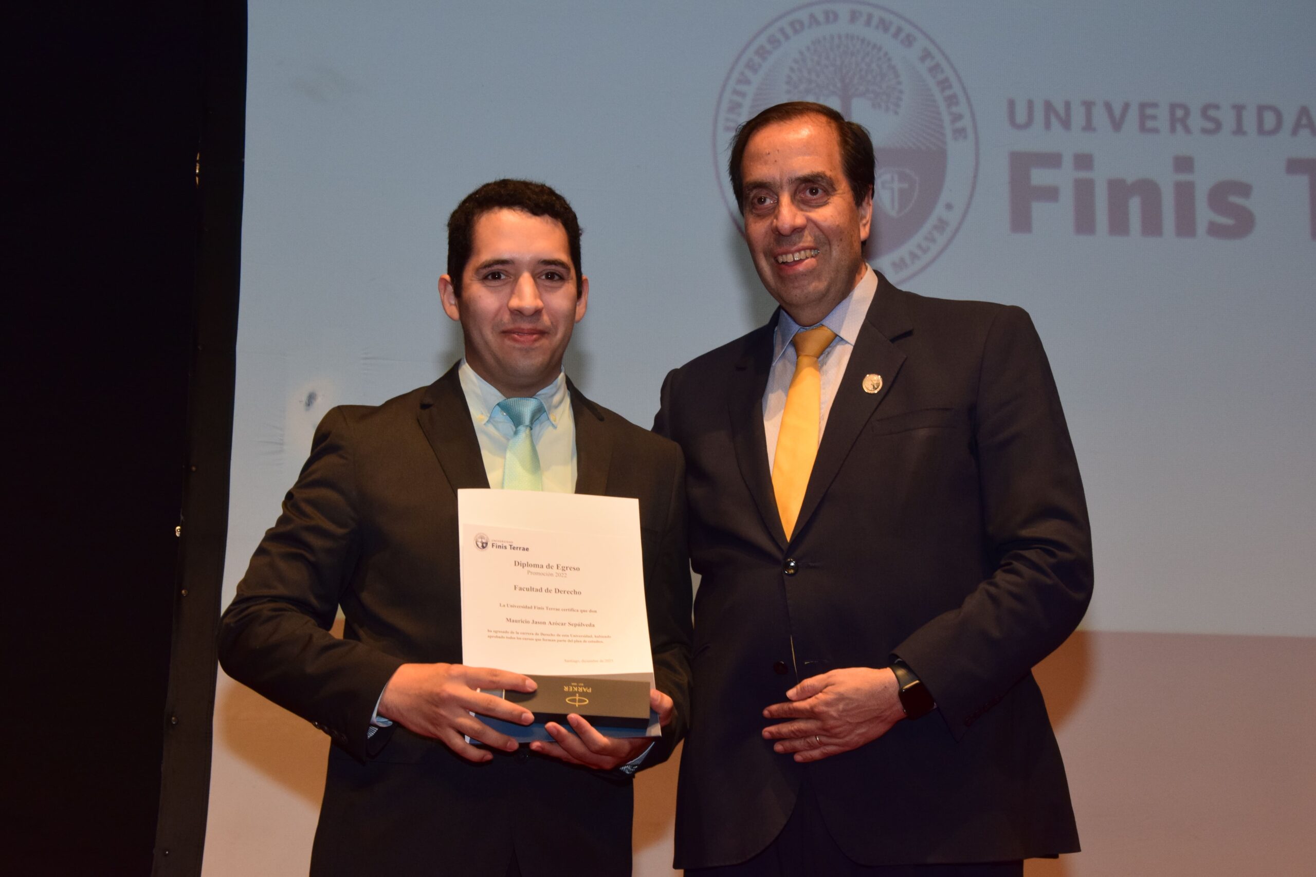 Facultad-Derecho-Universidad-Finis-Terrae-ceremonia-graduacion-generacion-2023-jornada-vespertina-galeria-3