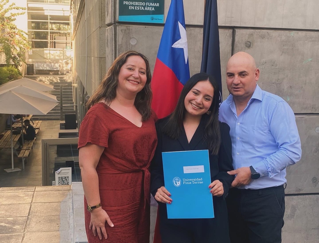 151BF2E7-1082-4C6E-81B0-D93615A98B4E