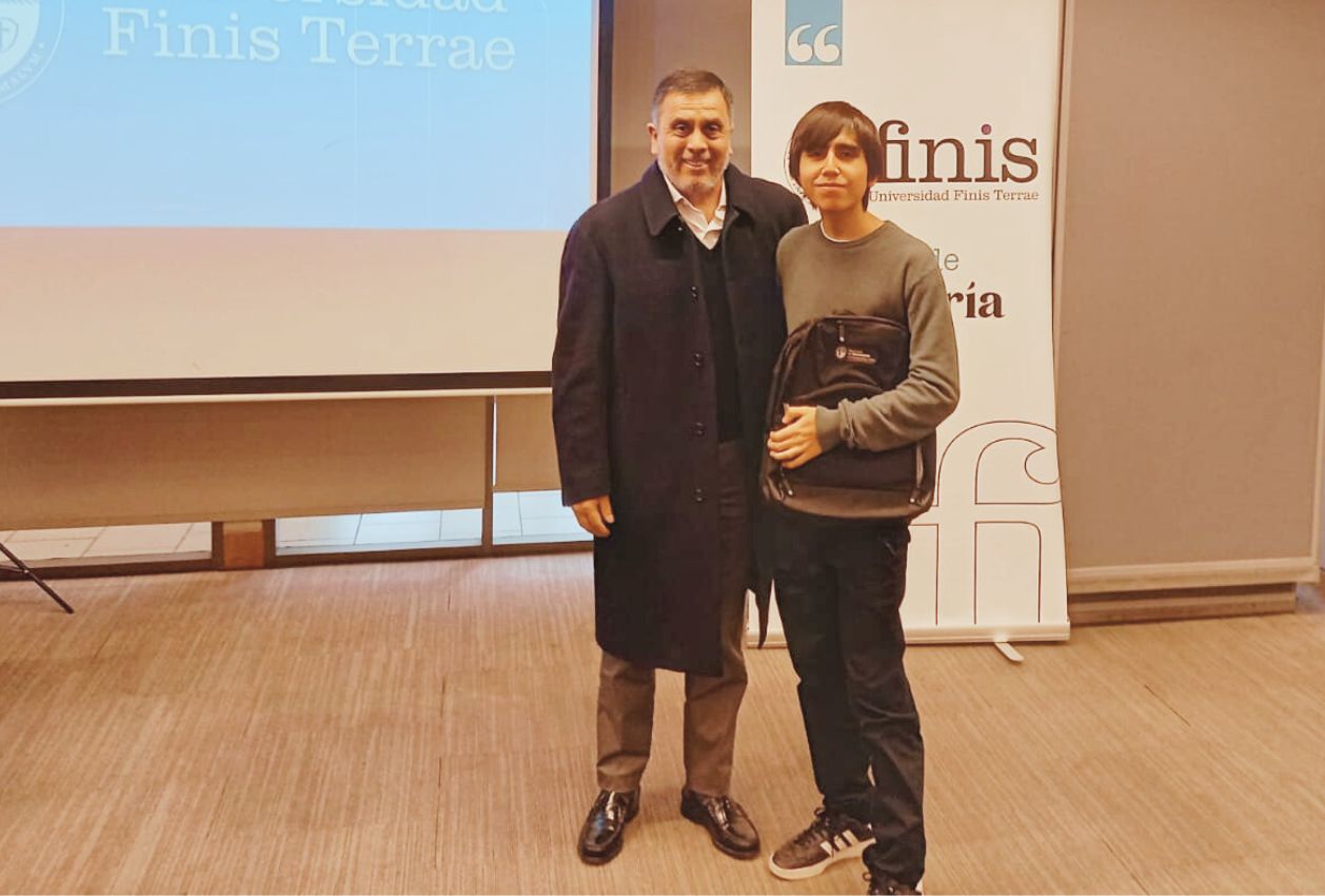 Alumno excelencia FI ICIT 02