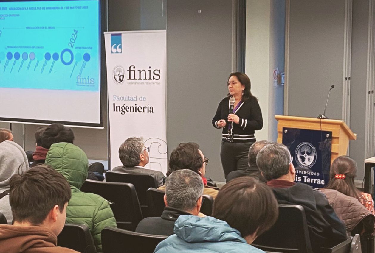 Decana Cta Publica en Dia Ingeniero 2024