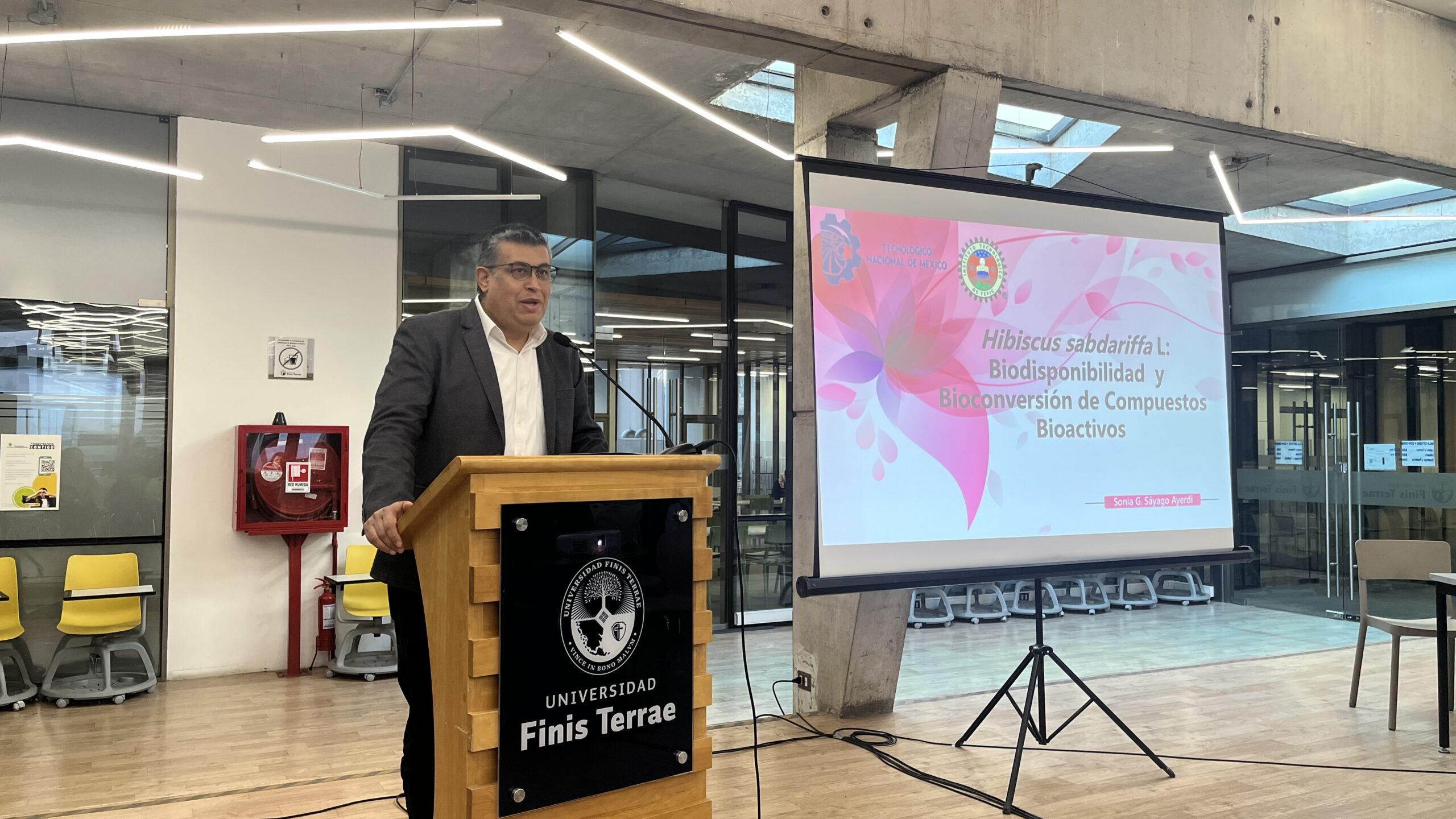 Oscar Castillo, Director Escuela Nutrición y Dietética