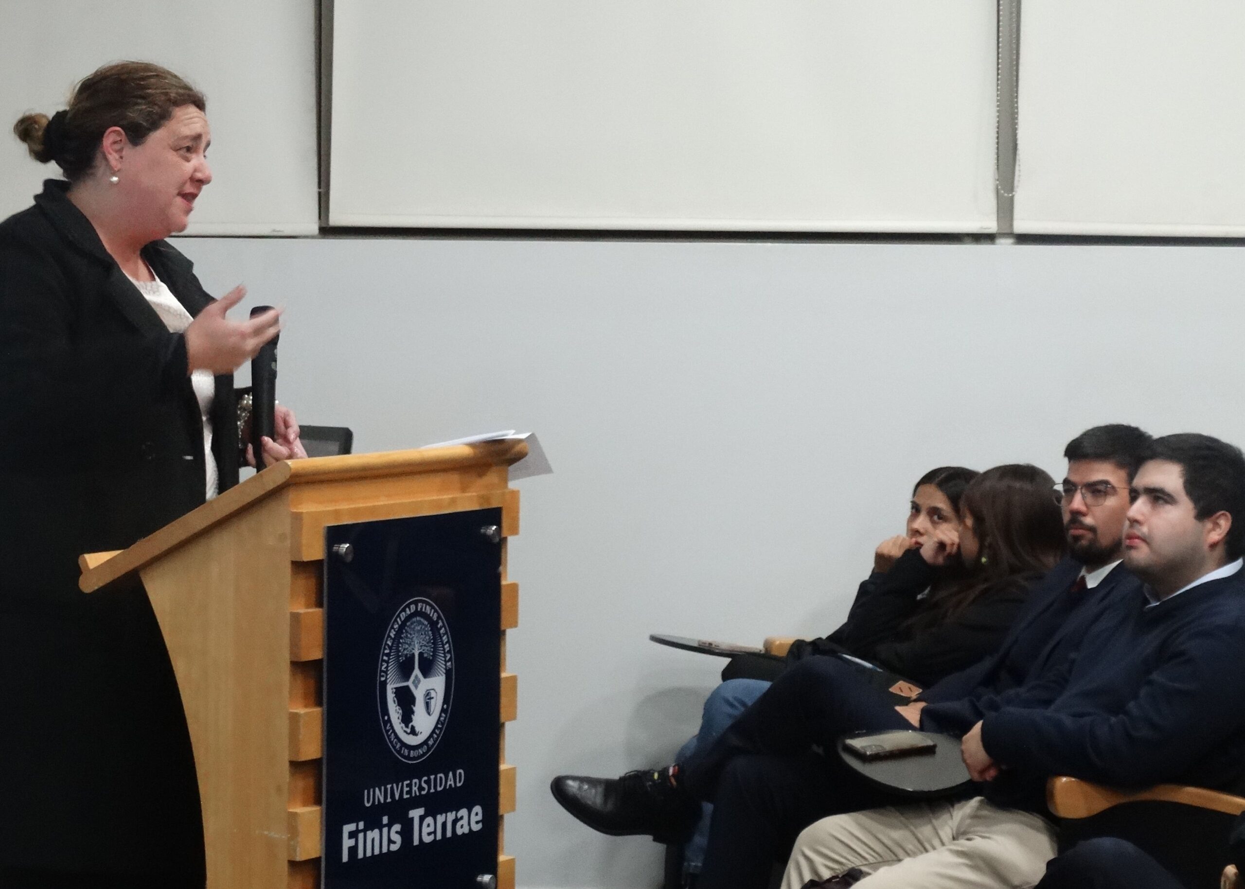 Tribunal-Constitucional-ministra-Marcela-Peredo-inaplicabilidad-inconstitucionalidad-inauguracion-Magister-Derecho-Publico-teaser