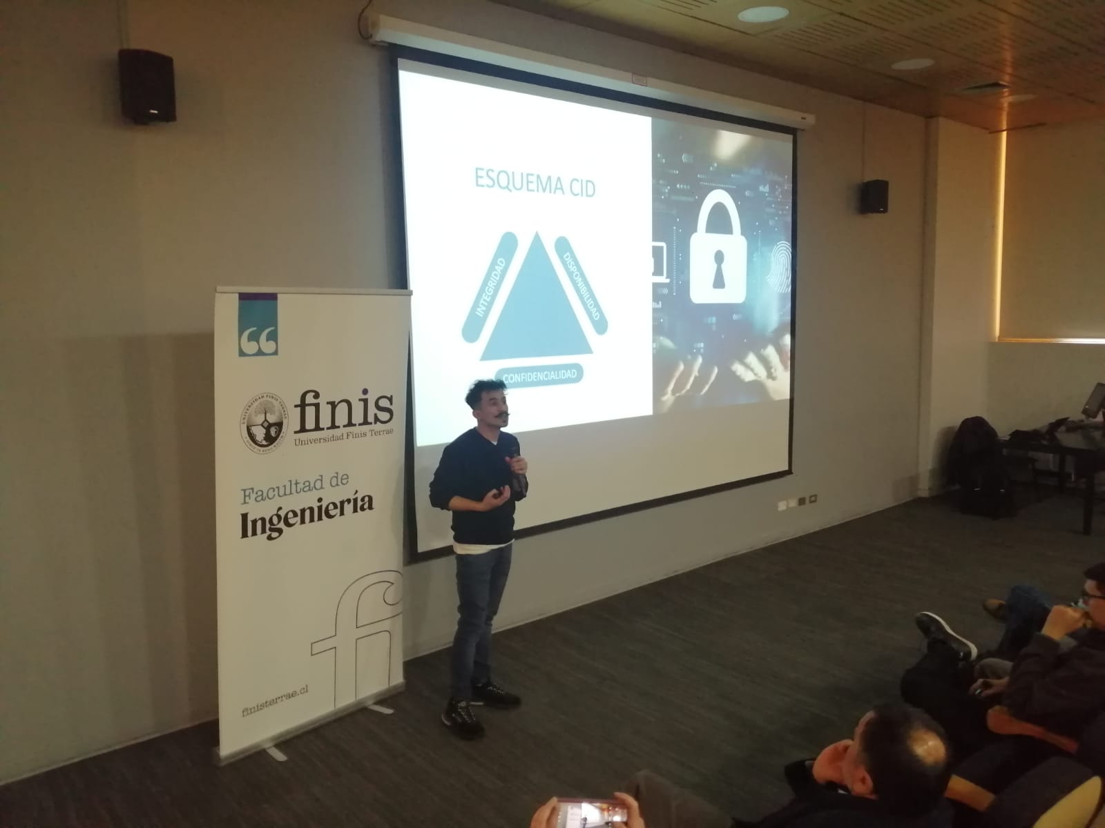 Charla ciberseguridad fing 03 2024-06-24