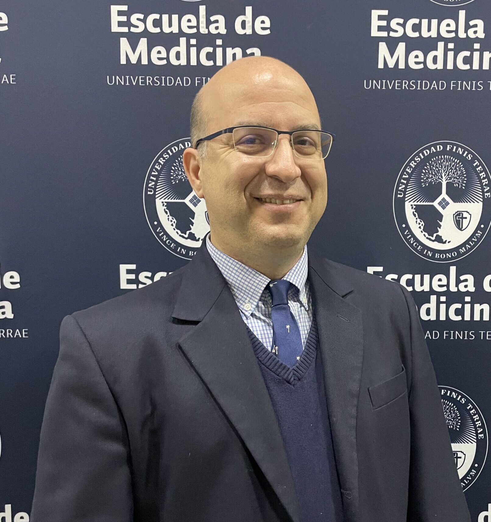 Dr. Alfonso Guzmán