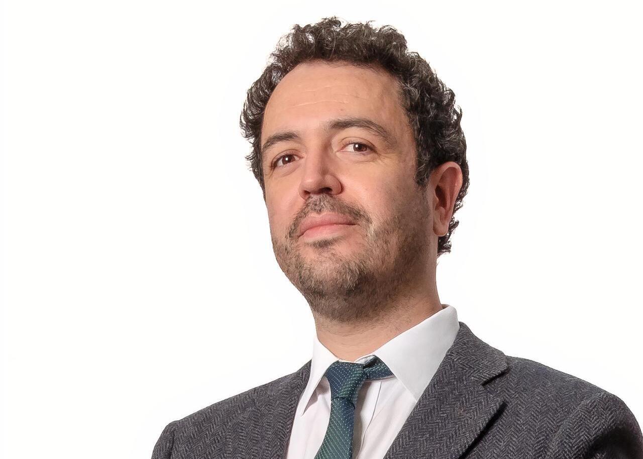 Felipe-Bravo-Derecho-Universidad-Finis-Terrae-Bio-bio-radio-sernac-demanda-a-financiera-automotriz-por-cobros-injustificados-mas-de-100-mil-por-alza-de-prenda-teaser