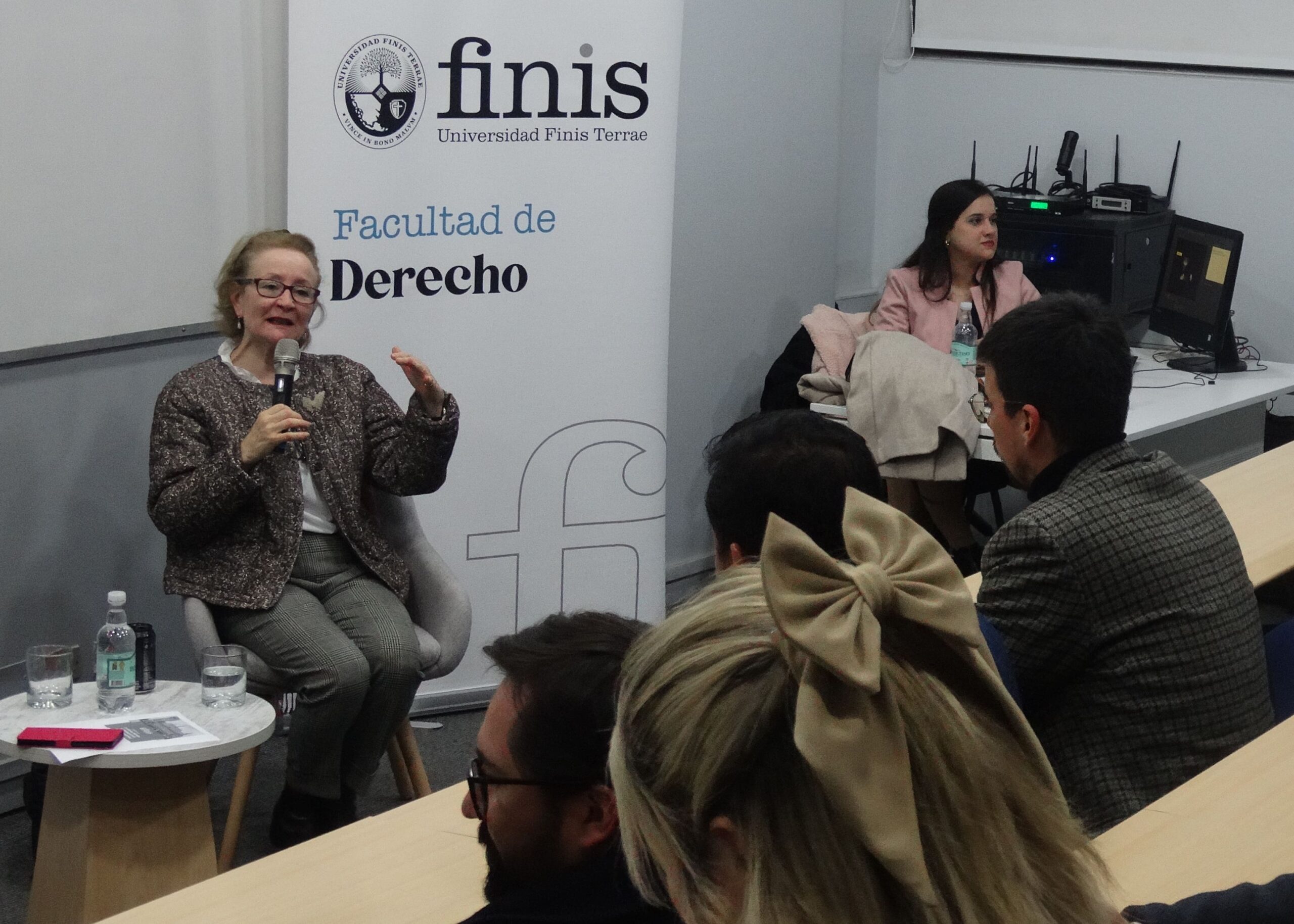 Maria-Teresa-Infante-jueza internacional-Derecho-Universidad-Finis-Terrae-tribunales-internacionales-derecho-internacional-teaser