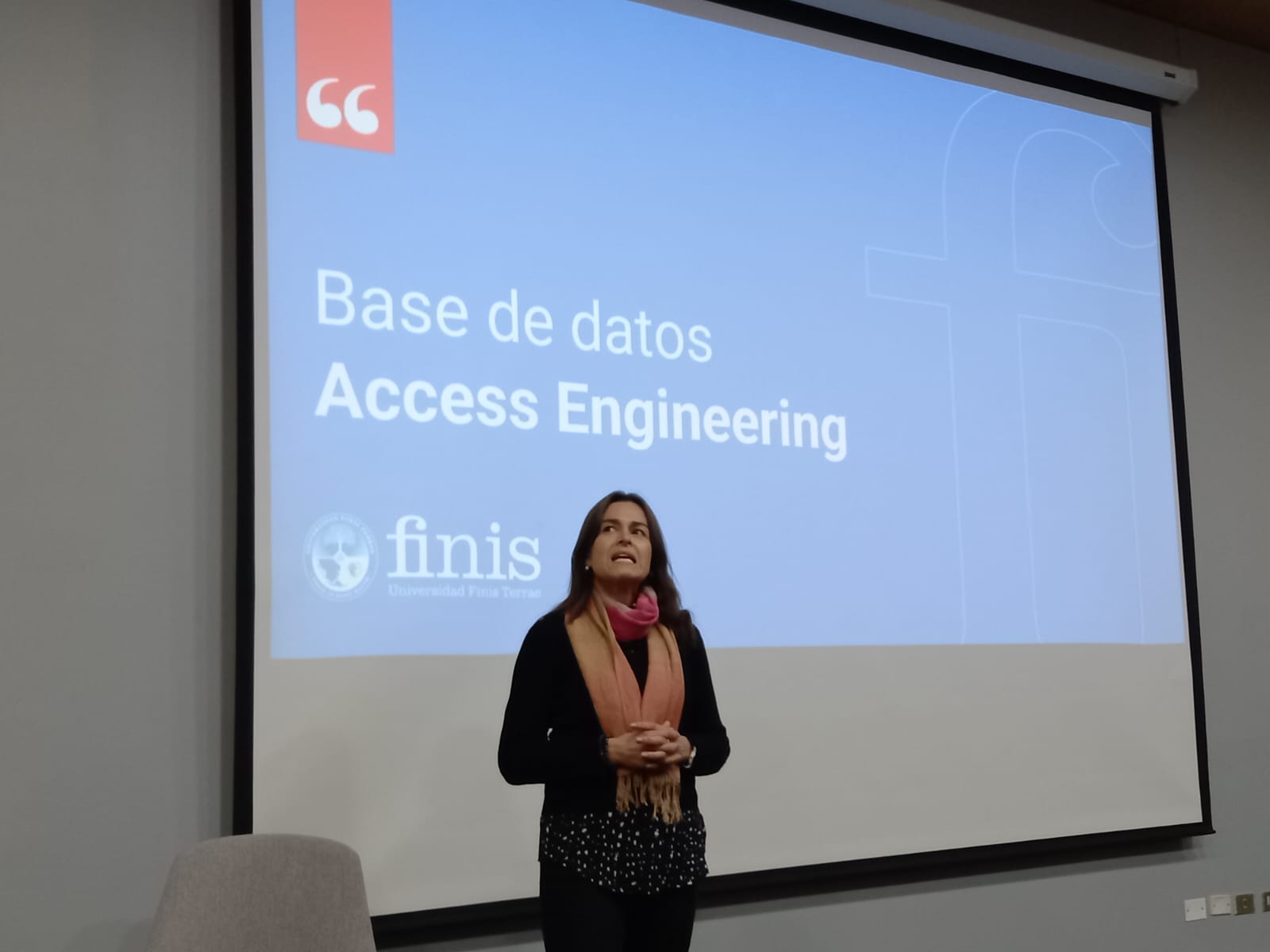 Nolly Herrera directora sistema de Biblioteca Finis 01