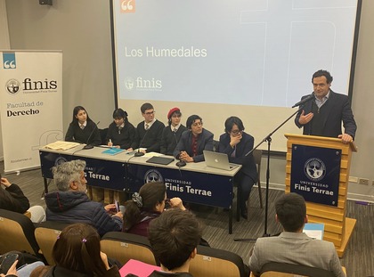 Alumnos-Liceo-Pablo-Neruda-Temuco-propuesta-proteccion-humedales-no-urbanos-Facultad-Derecho-Universidad-Finis-Terrae-teaser