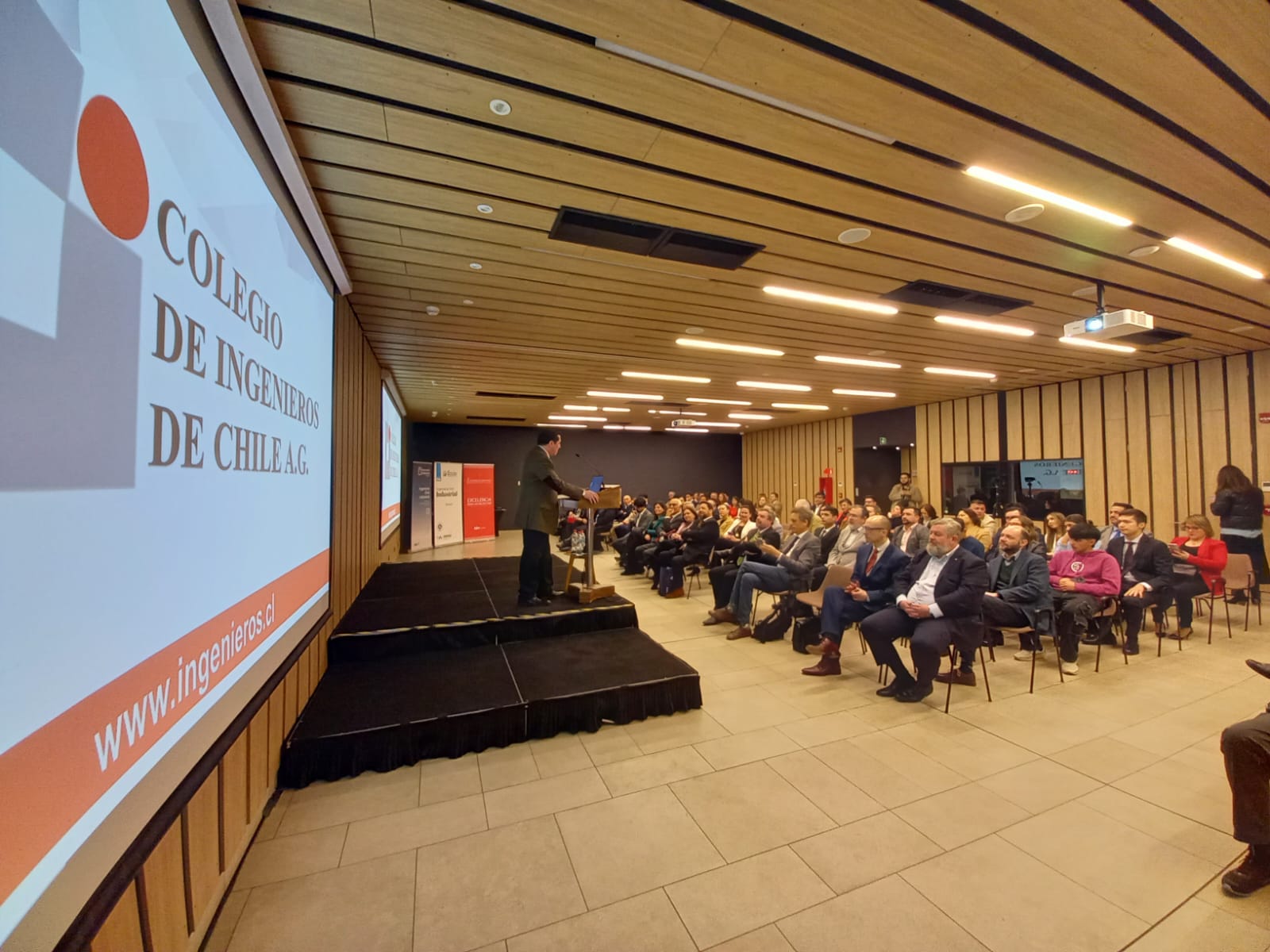 Dia del Ingeniero Civil industrial 02