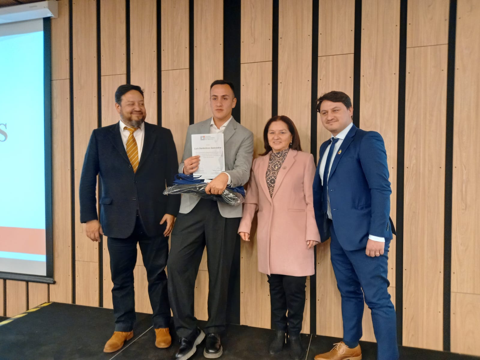 Estudiante destacado Ing Civil Industrial 2024 01