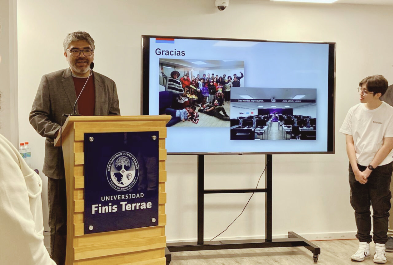 Inauguración laboratorio de RV FI 05