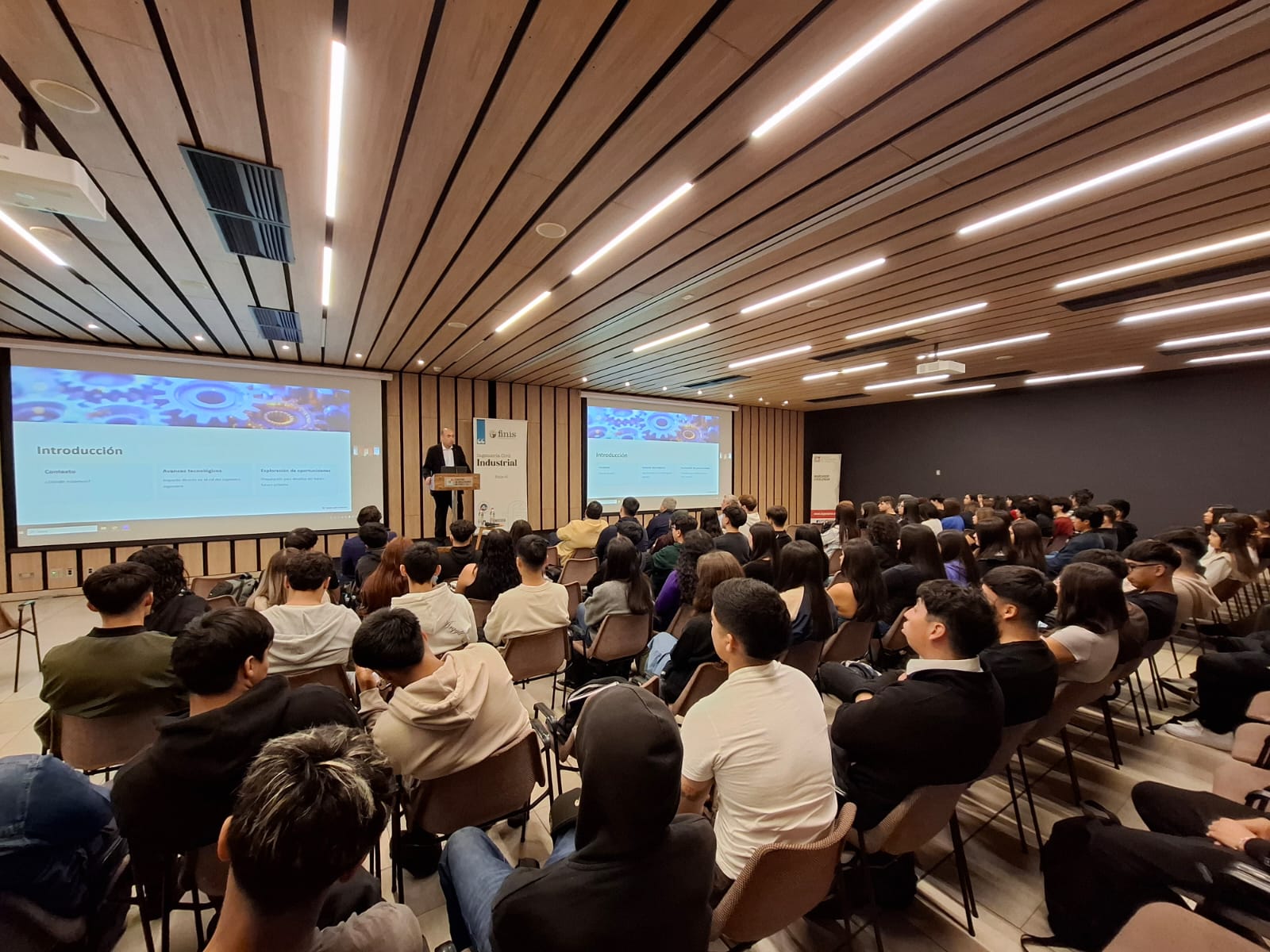 Bienvenida Colegio ICIN 04