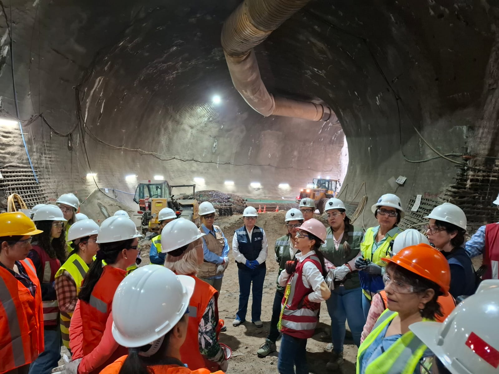 Elviaje de ser ingenieras en pique 15 metro 06