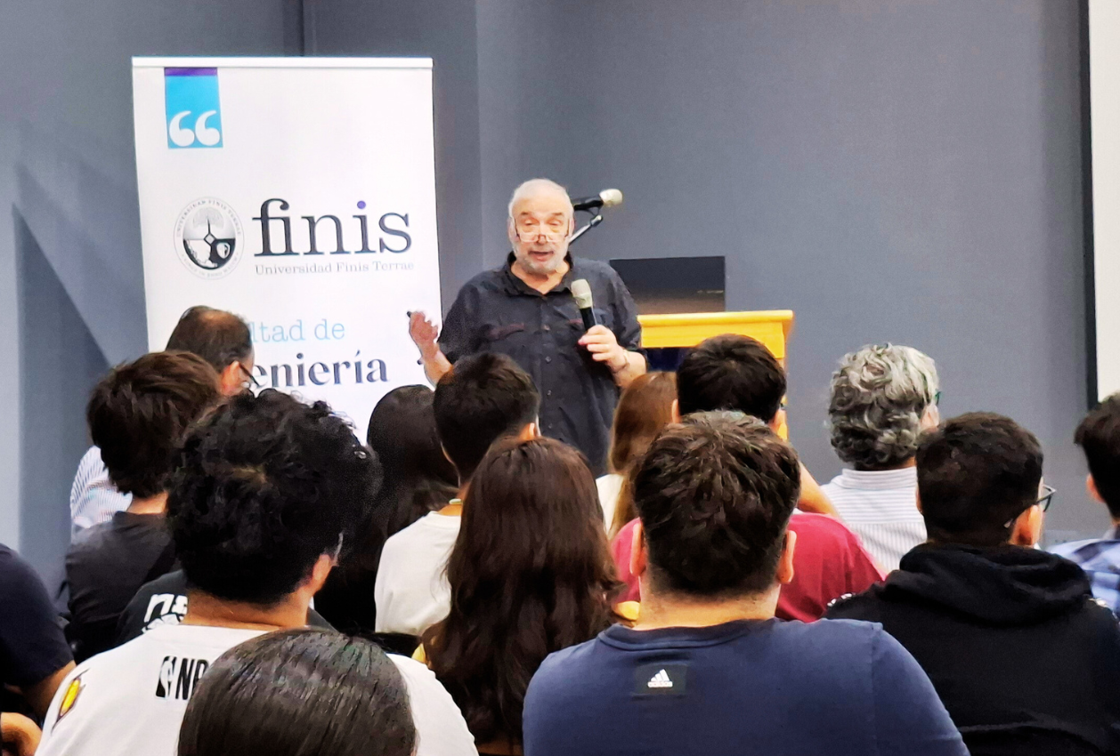 Isaac Scherson en U Finis Terrae 01