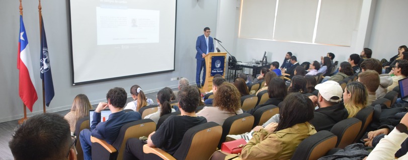 Cristian-Delpiano-Juez-Tribunal-Ambiental-Magister-Recursos-Naturales-Medio-Ambiente-Derecho-Universidad-Finis-Terrae-principal