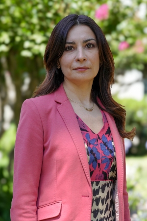 Dra. Angélica Silva 