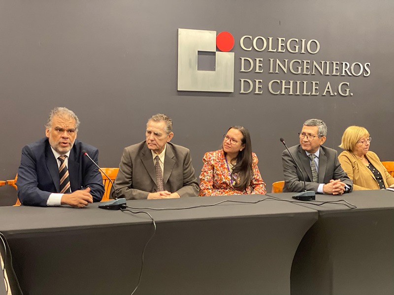 Firma acuerdo Colegio de Ingenieros y Condefi 07