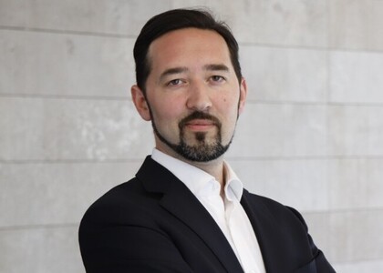 Sebastian-Hope-Facultad-.Derecho-Universidad-Finis-Terrae-Derecho-Internacional-Radio-Biobio-teaser