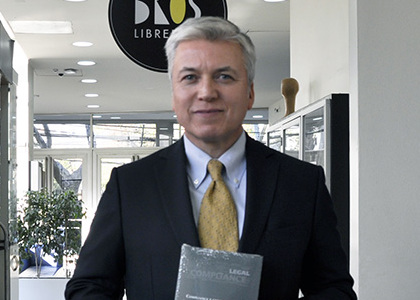 profesor-canut-de-bon-publica-libro-que-busca-prevenir-incumplimiento-legal-en-empresas01