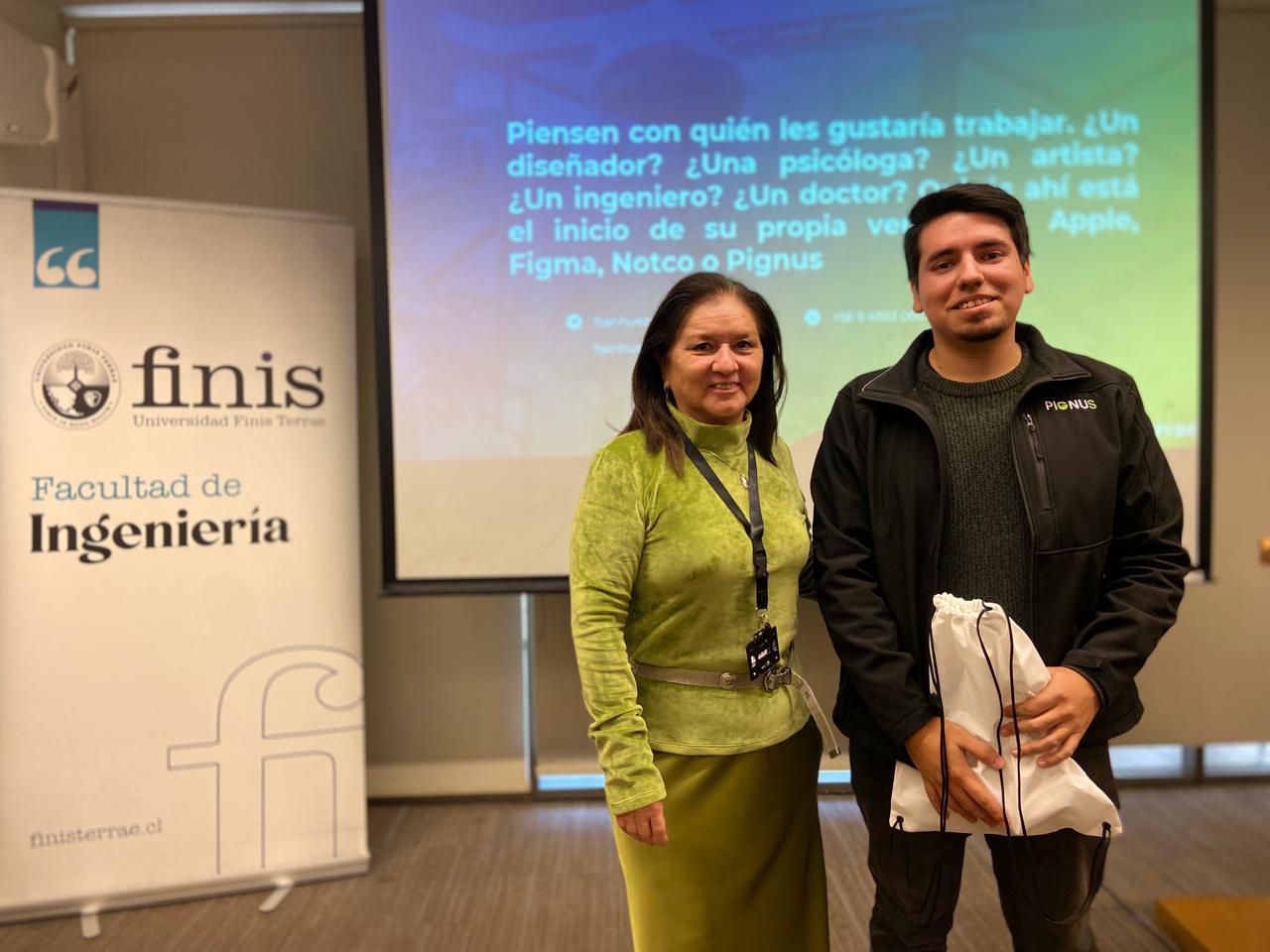 Decana Urrutia y Felipe Sanhueza de Pignus Dia de la Ingeniería 2025