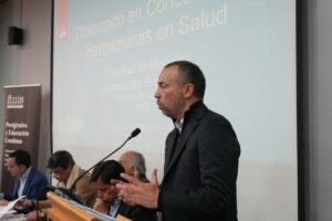 Dr. Ernesto Vega, decano Facultad de Medicina U. Finis Terrae