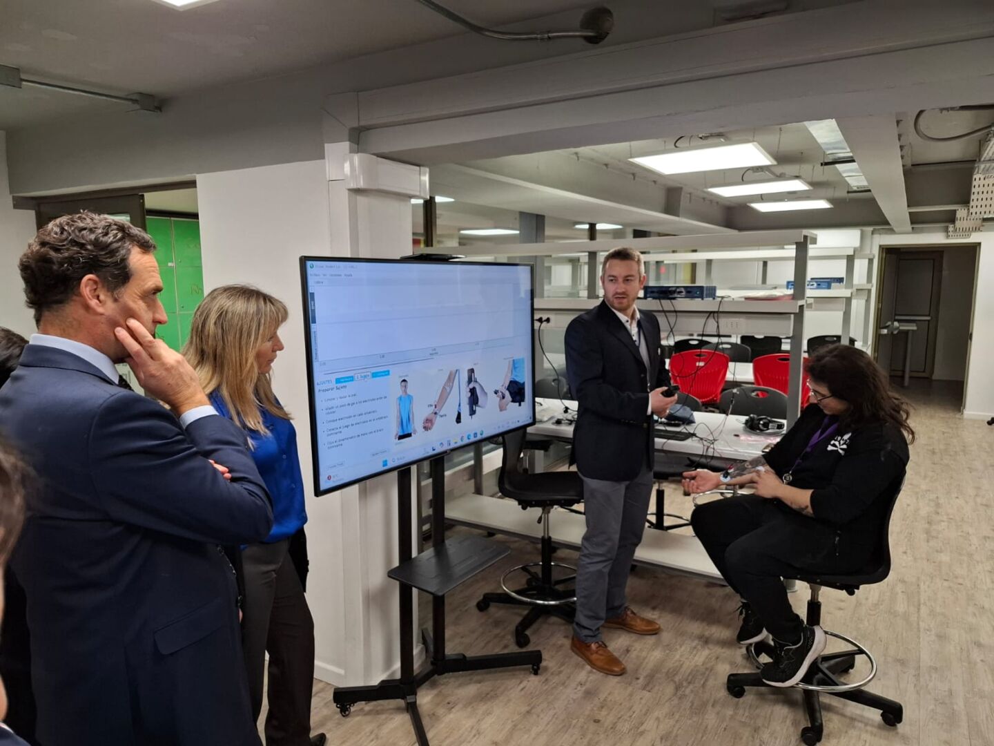 Rector en lab Biomedica 01