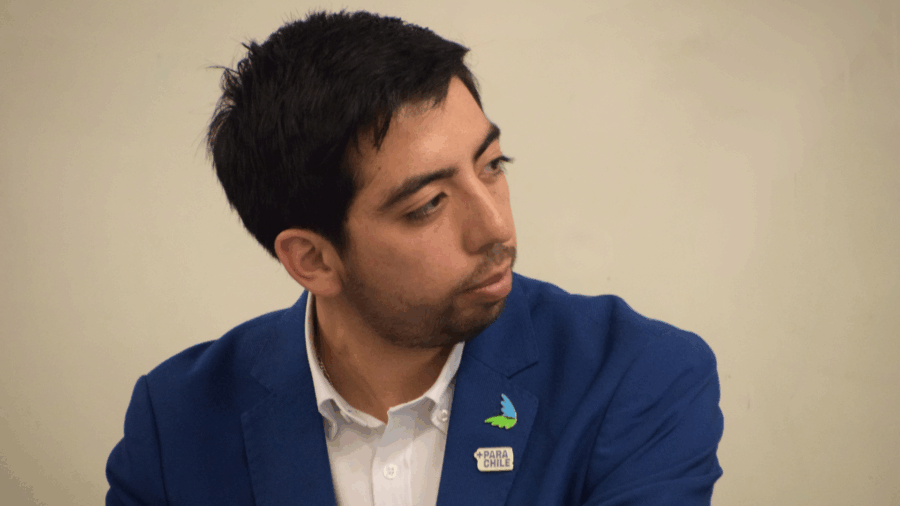 Dr. Ra&uacute;l Cisternas, representante Comando Evelyn Matthei