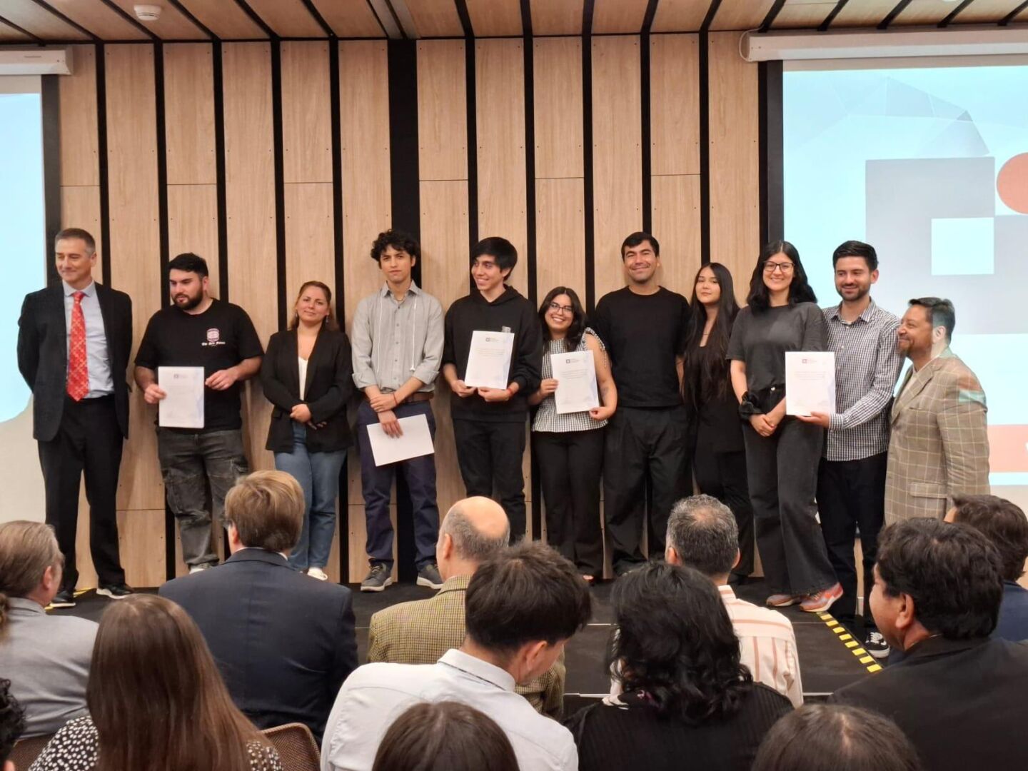 Finis en innovando con ingenieria 2025 03-compressed