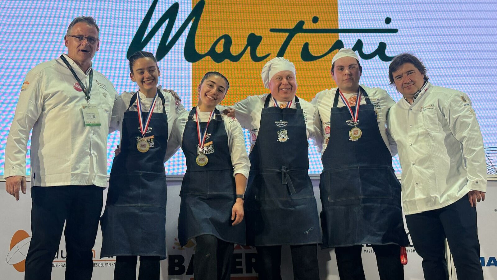Dos jóvenes representarán a Chile en la Copa Mundial Junior de Pastelería 2026