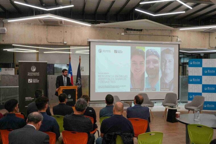 Dr. Sebastián Pizarro conversatorio resiliencia en salud