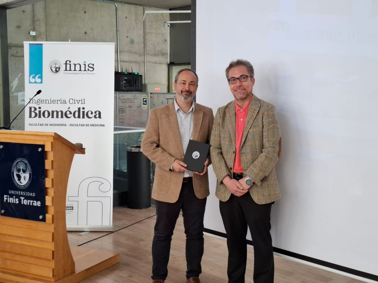 Esteban Pino udec  sem 2 biomedica 02